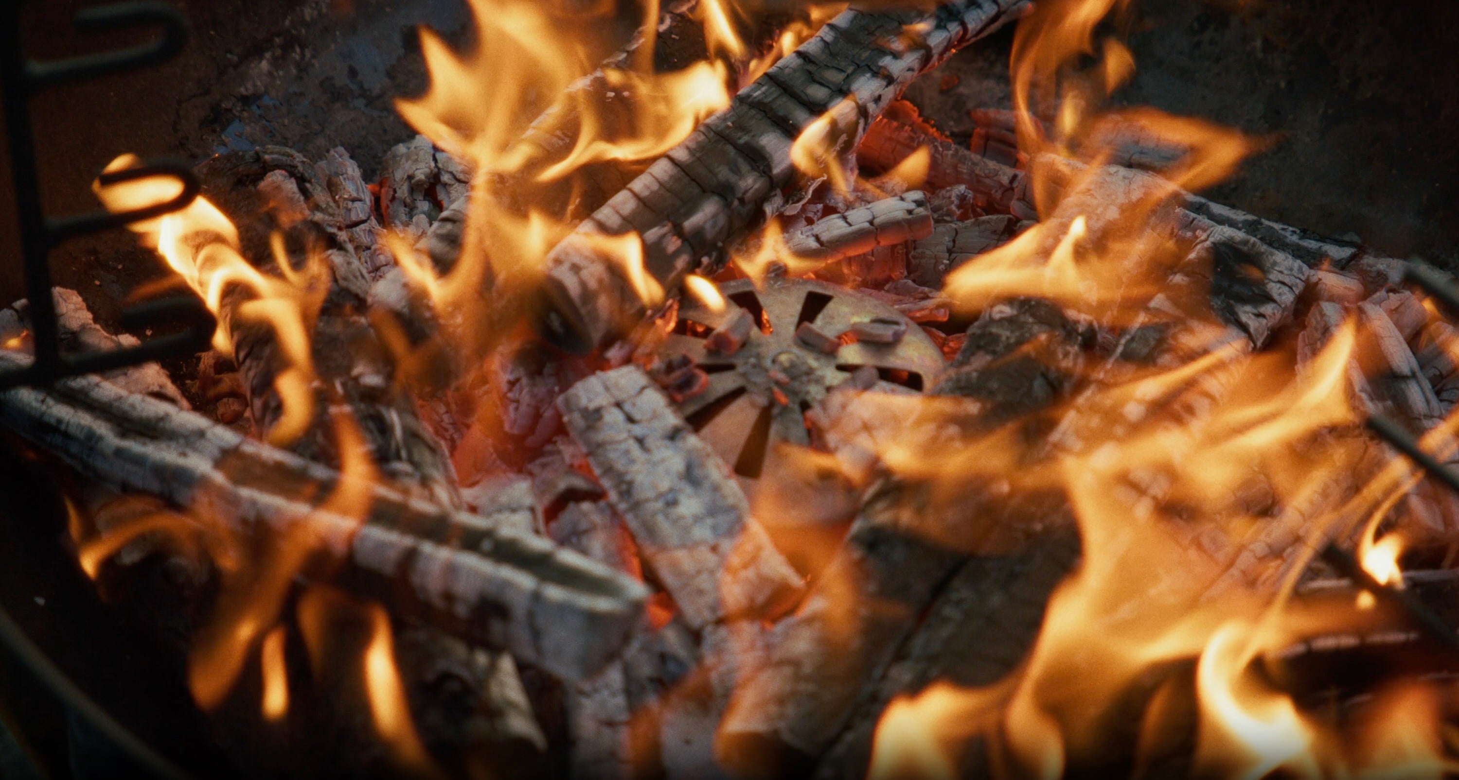 Last inn video: