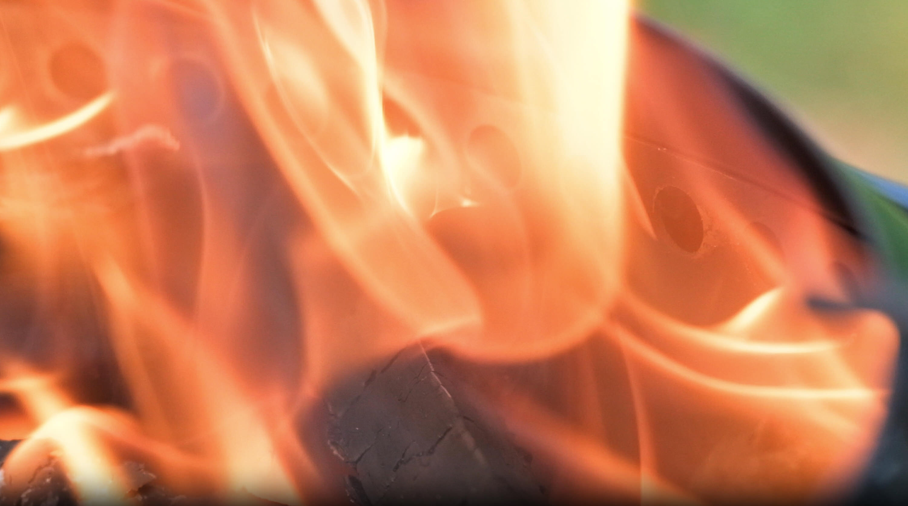 Last inn video: