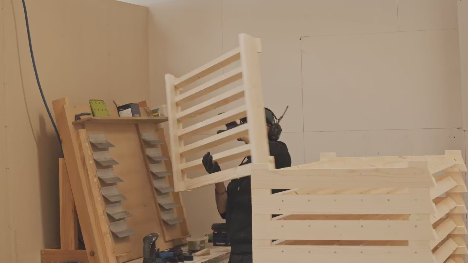 Last inn video: 